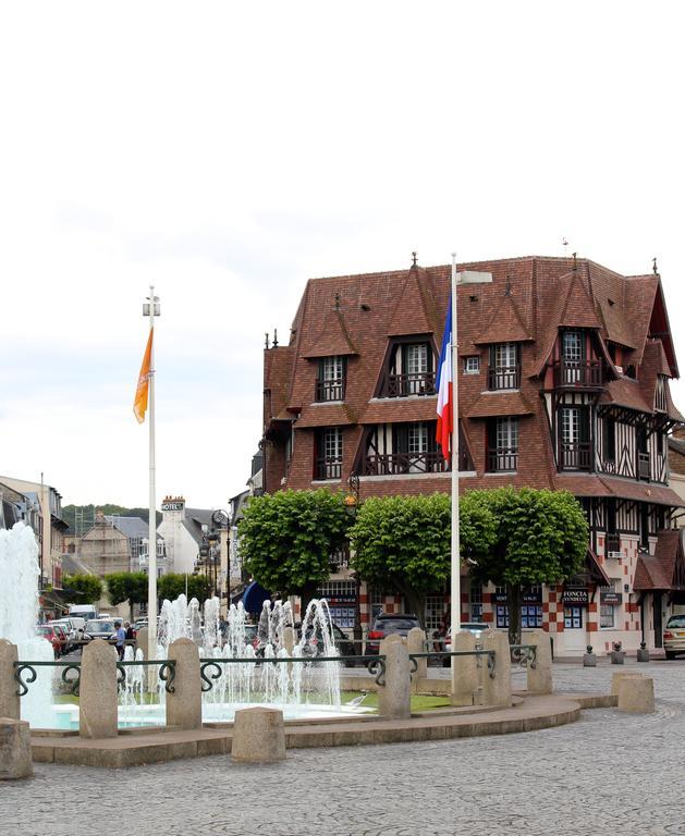 L'Ideal 112 - 85M2, 2 Chambres, Parking & Cabine De Plage Deauville Eksteriør billede