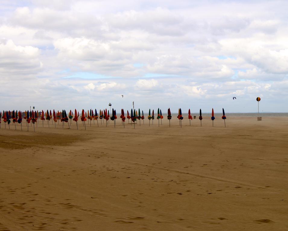 L'Ideal 112 - 85M2, 2 Chambres, Parking & Cabine De Plage Deauville Eksteriør billede